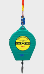 汽車檢修高處作業工人佩戴防墜器